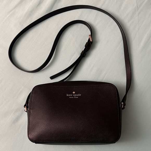 kate spade Handbags - EUC - Kate Spade Black Crossbody with Gold-Tone